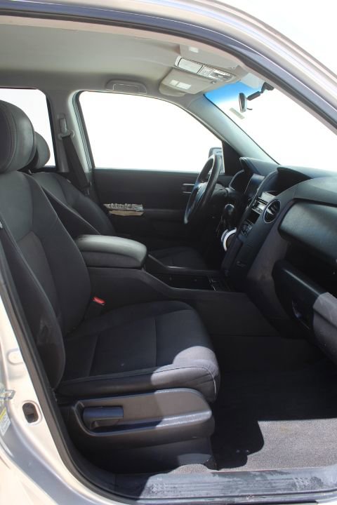 Used 2010 Honda Pilot LX image 17
