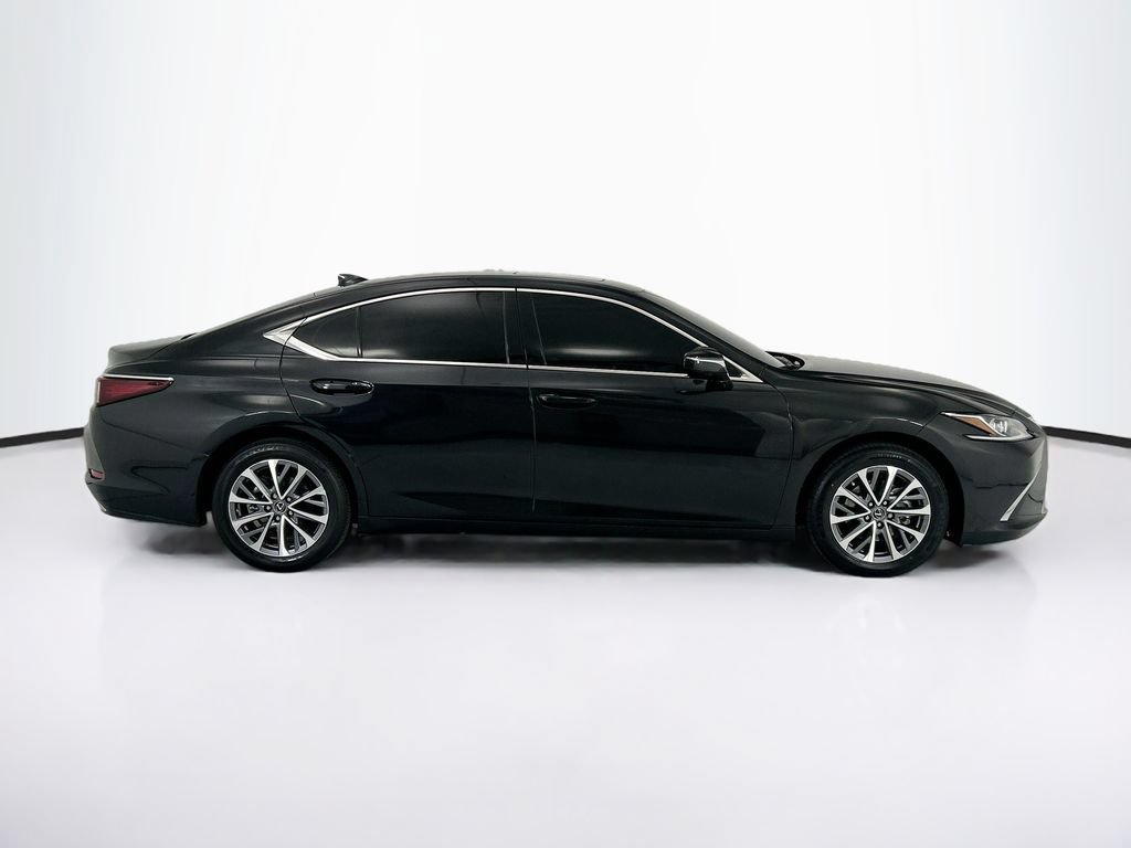 Used 2025 Lexus ES 350 w/ Accessory Package (Z2) FWD image 4