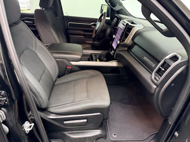 Used 2025 RAM 1500 Big Horn AWD/4WD image 40