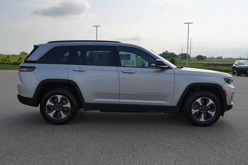 Used 2024 Jeep Grand Cherokee Limited 4xe AWD/4WD image 5