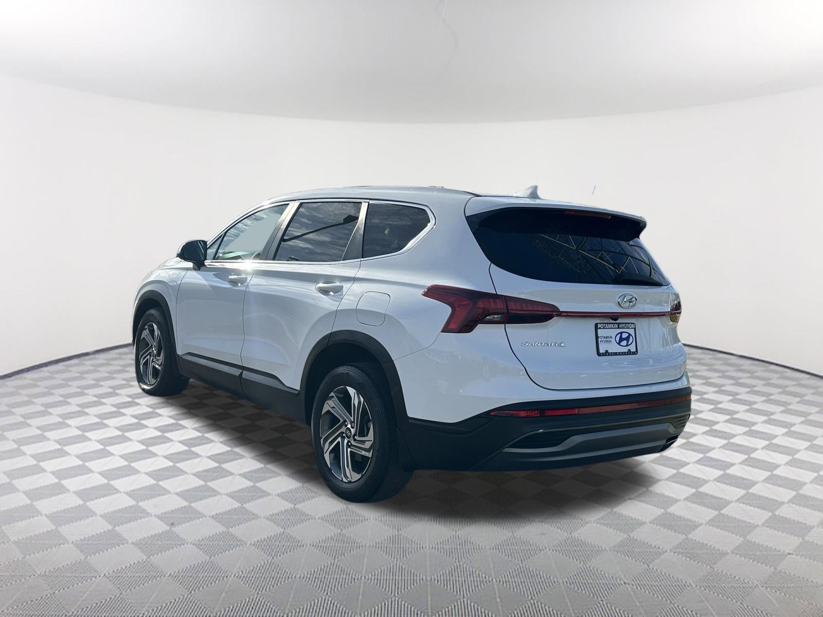 Used 2023 Hyundai Santa Fe SE image 9
