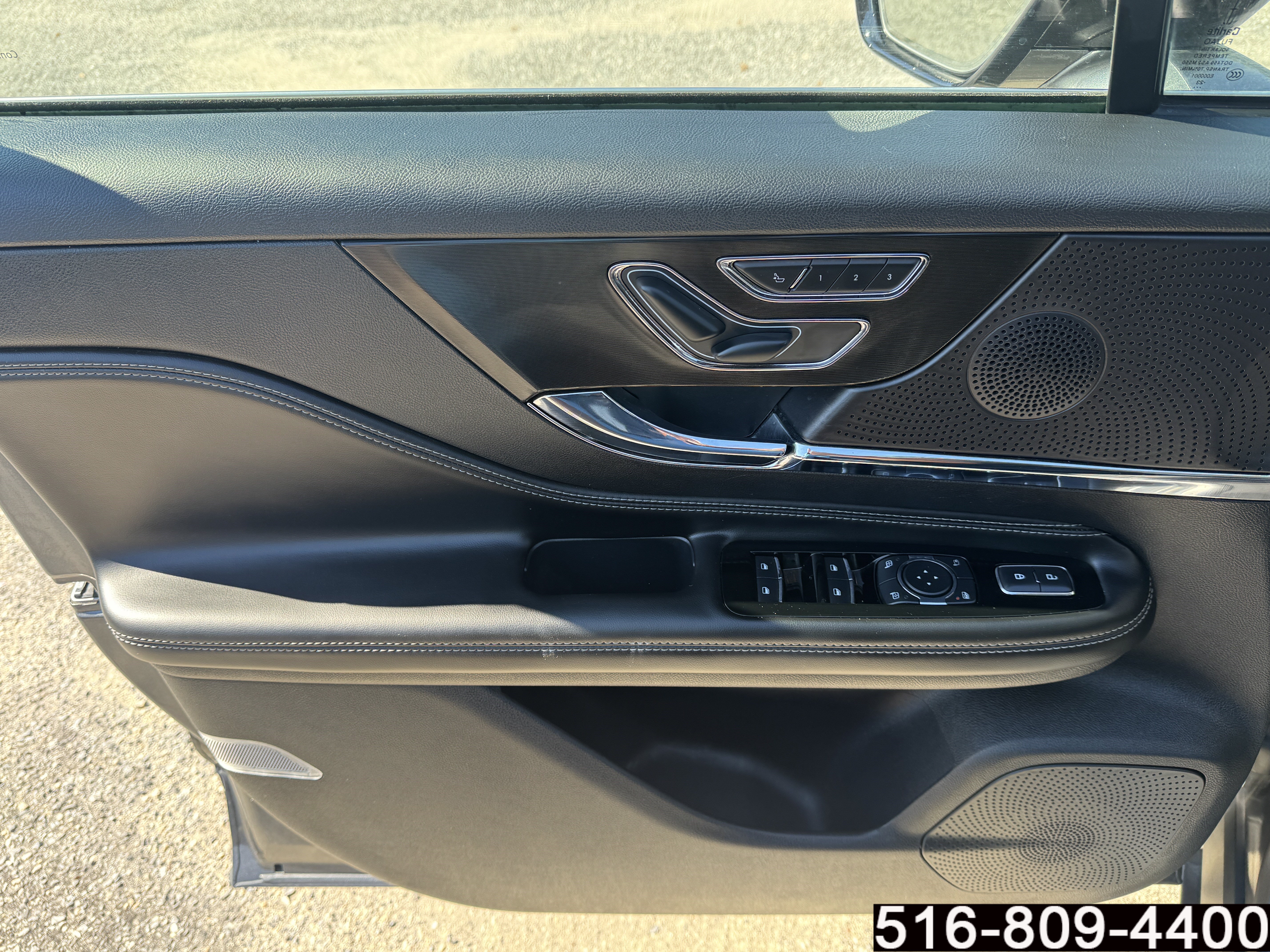 Used 2023 Lincoln Corsair AWD w/ Equipment Group 101A image 27