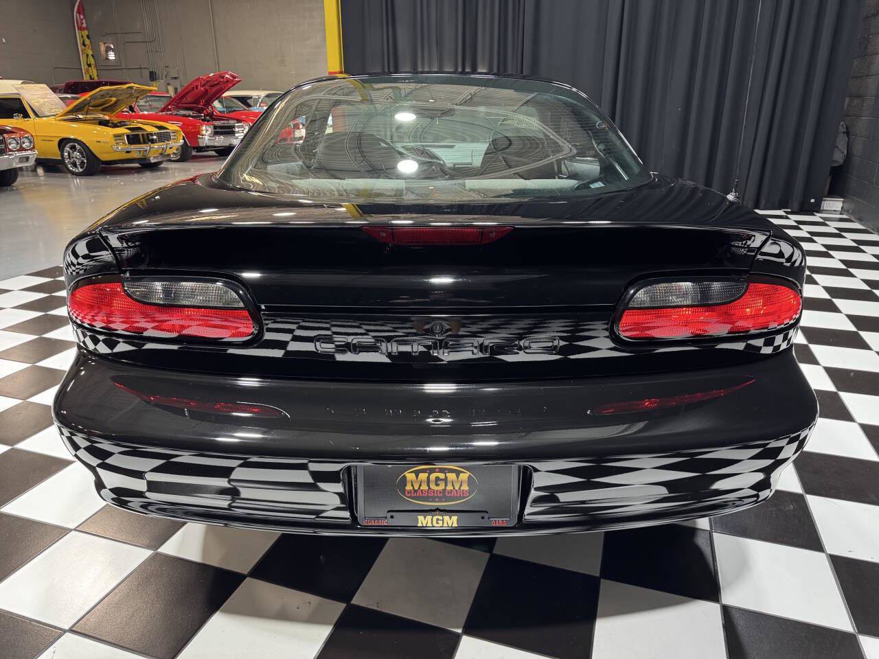 Used 1993 Chevrolet Camaro Z28 RWD image 10