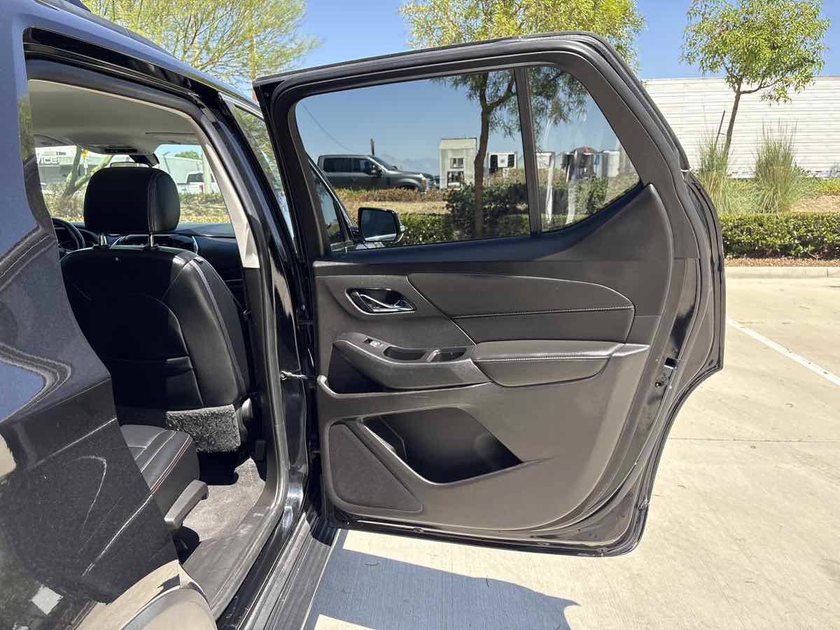 Used 2019 Chevrolet Traverse LT FWD image 15