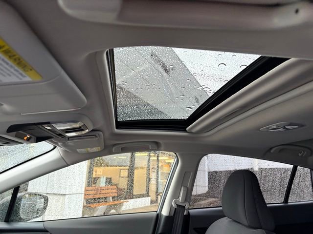 Used 2025 Subaru Crosstrek 2.0i Premium image 10