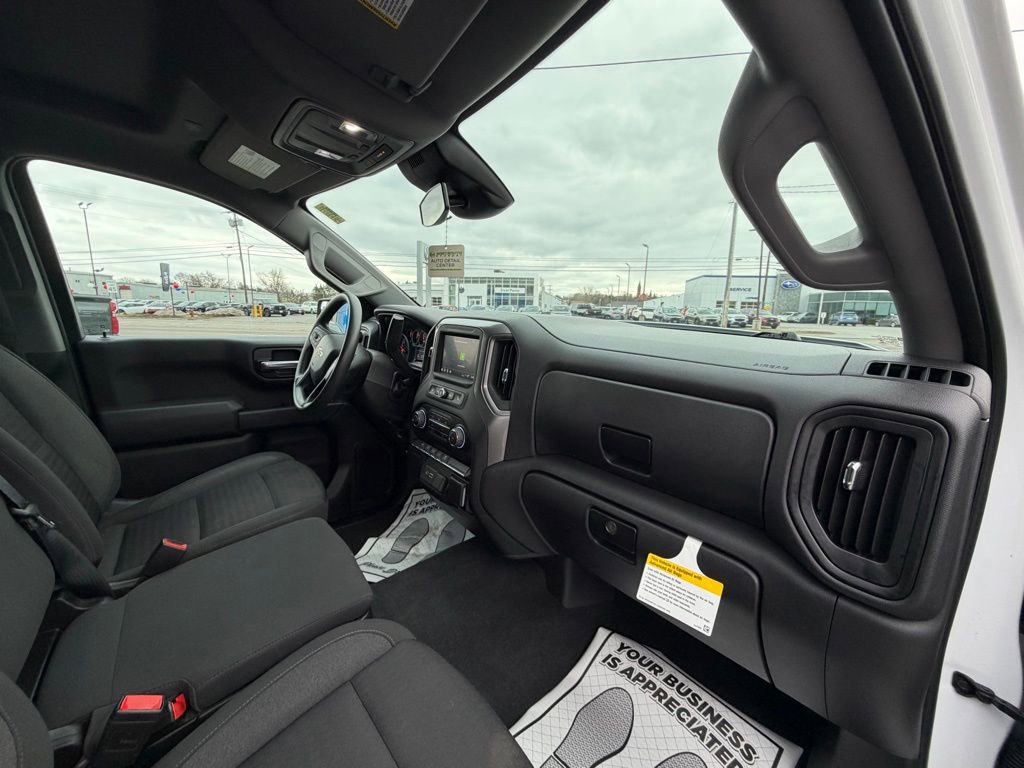 Used 2022 Chevrolet Silverado 1500 Custom AWD/4WD image 13