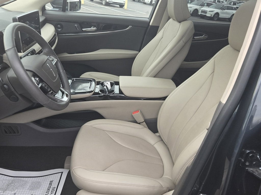 Certified 2023 Lincoln Nautilus Reserve image 5