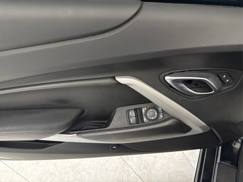 Used 2021 Chevrolet Camaro LT RWD image 30