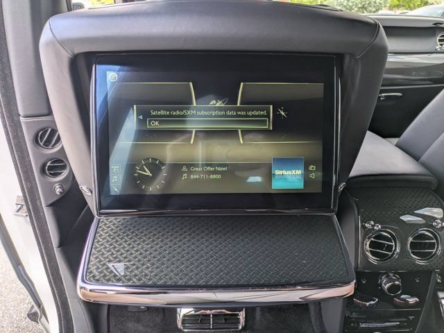 Used 2023 Rolls-Royce Cullinan Black Badge w/ Driver's Package AWD/4WD image 18