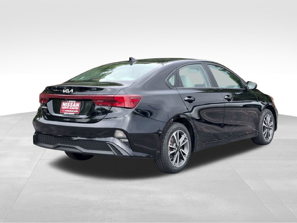 Used 2023 Kia Forte LXS FWD image 7