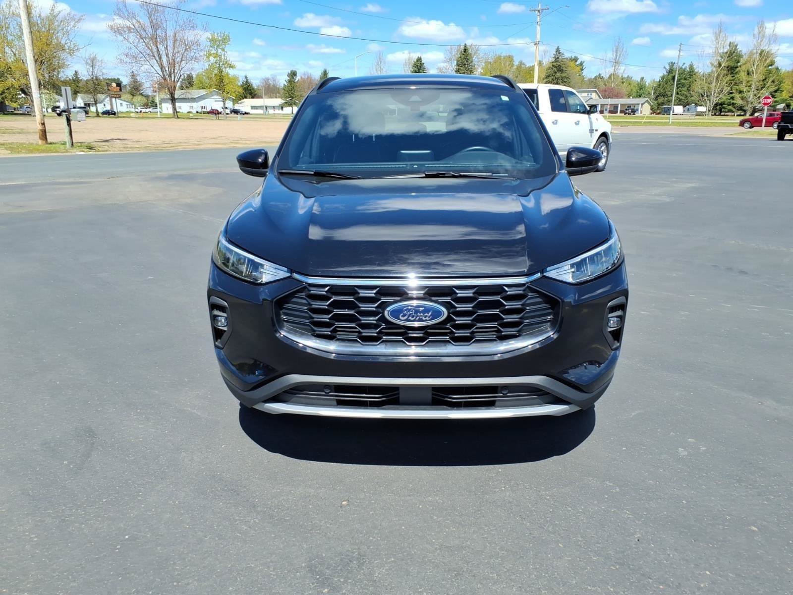 Used 2025 Ford Escape ST-Line Select AWD/4WD image 9