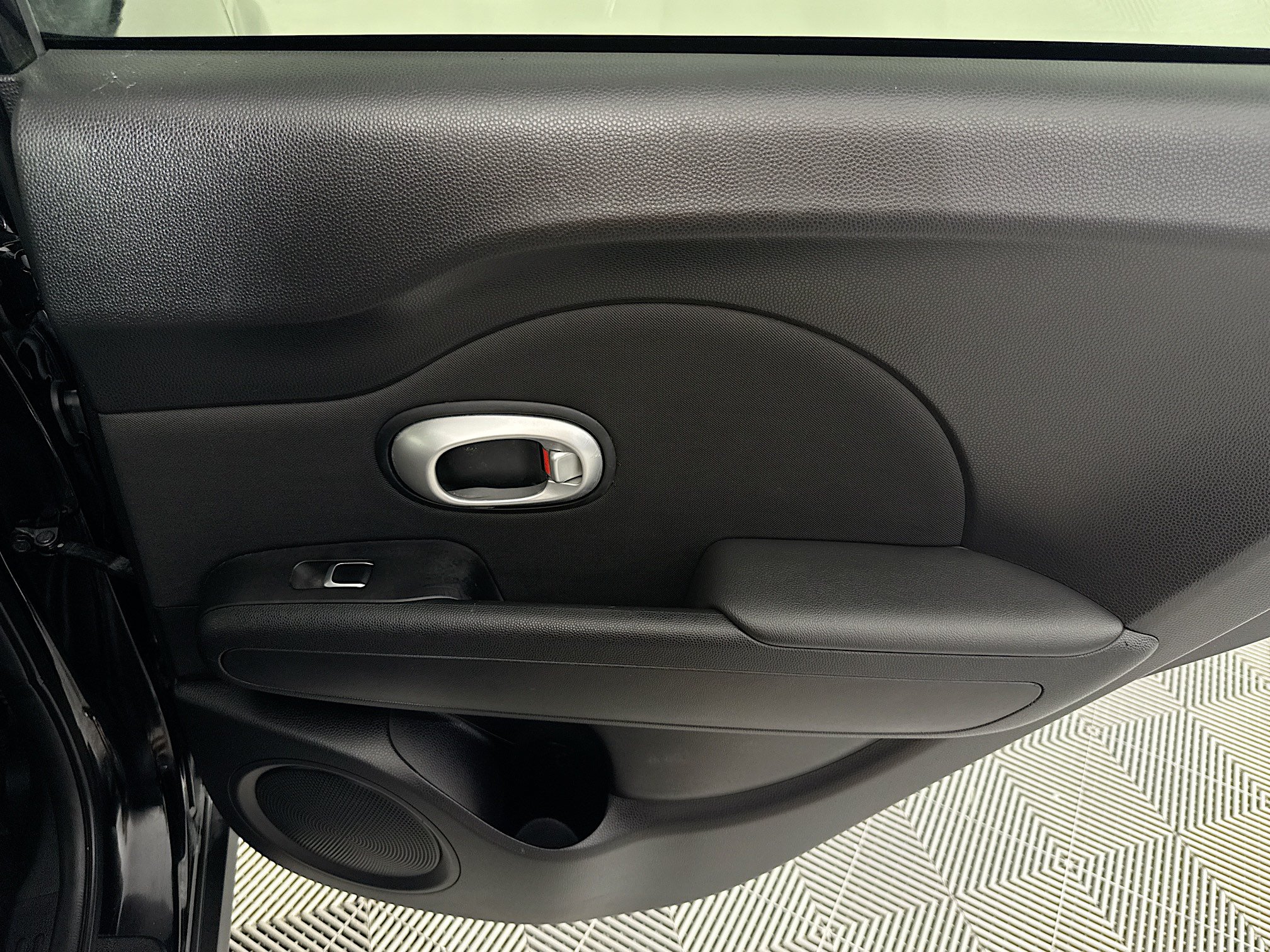 Used 2018 Kia Soul FWD image 24