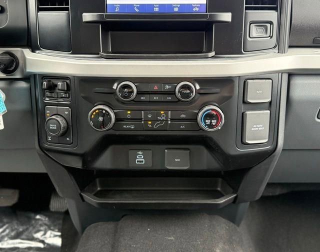 New 2026 Ford F250 XLT w/ FX4 Off-Road Package AWD/4WD image 23
