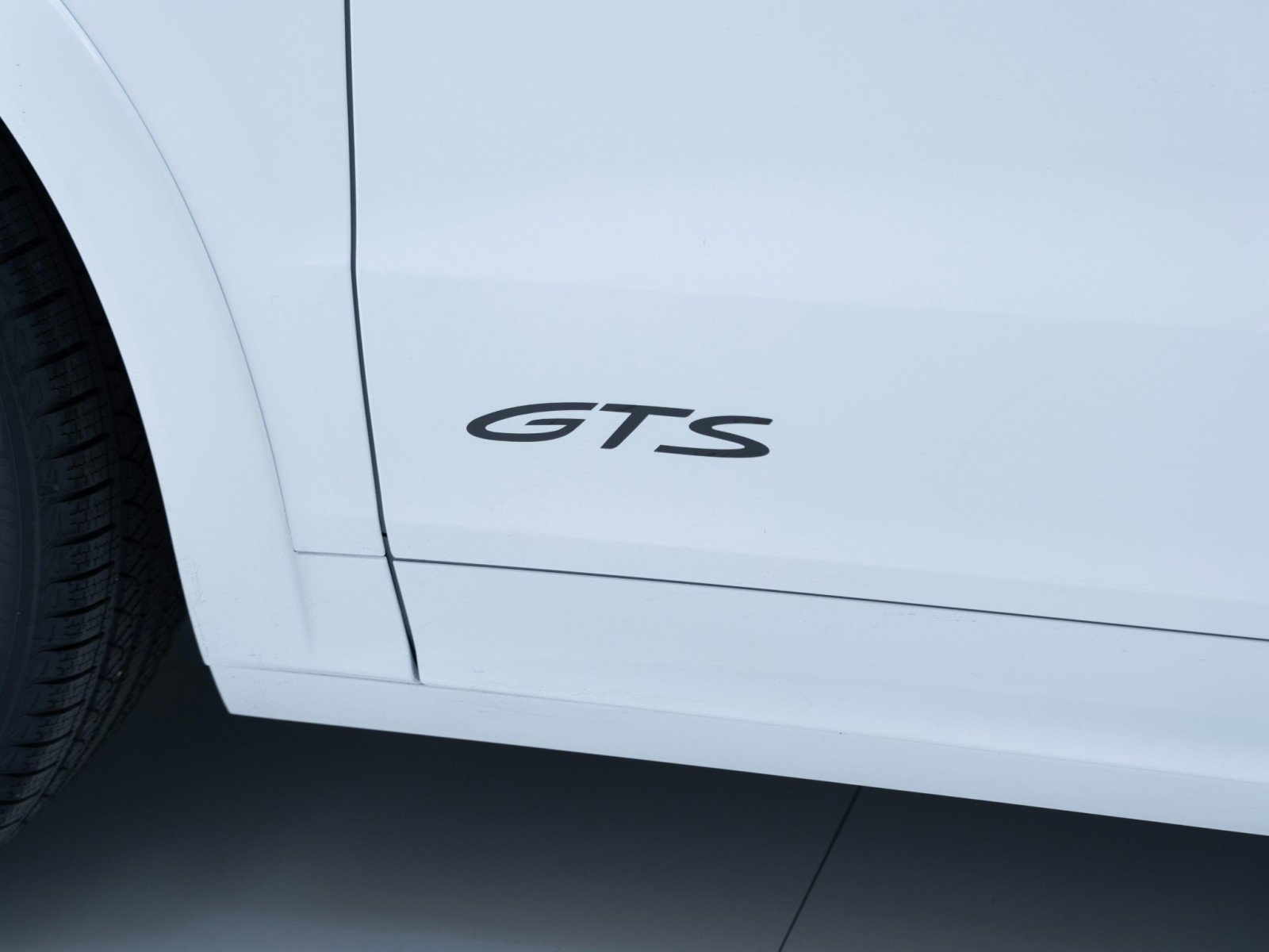 New 2026 Porsche Cayenne GTS AWD/4WD image 13