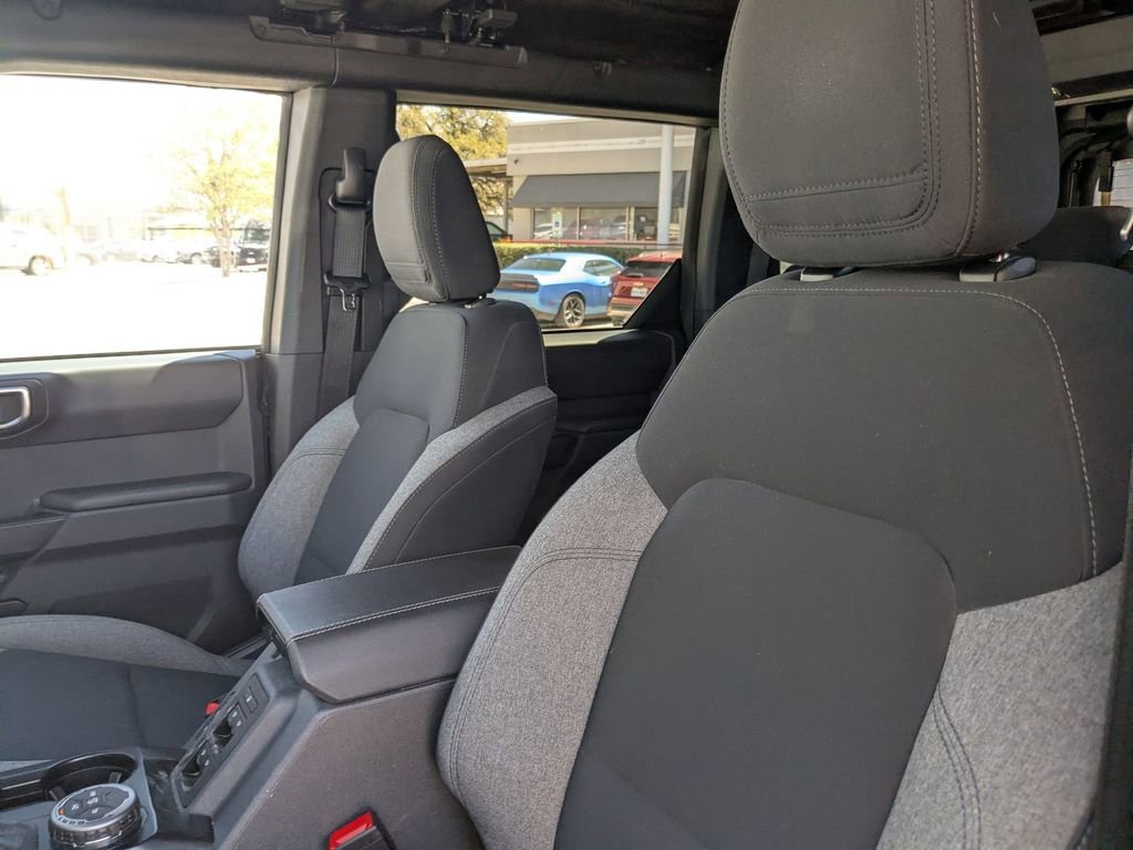 Used 2025 Ford Bronco Big Bend AWD/4WD image 13