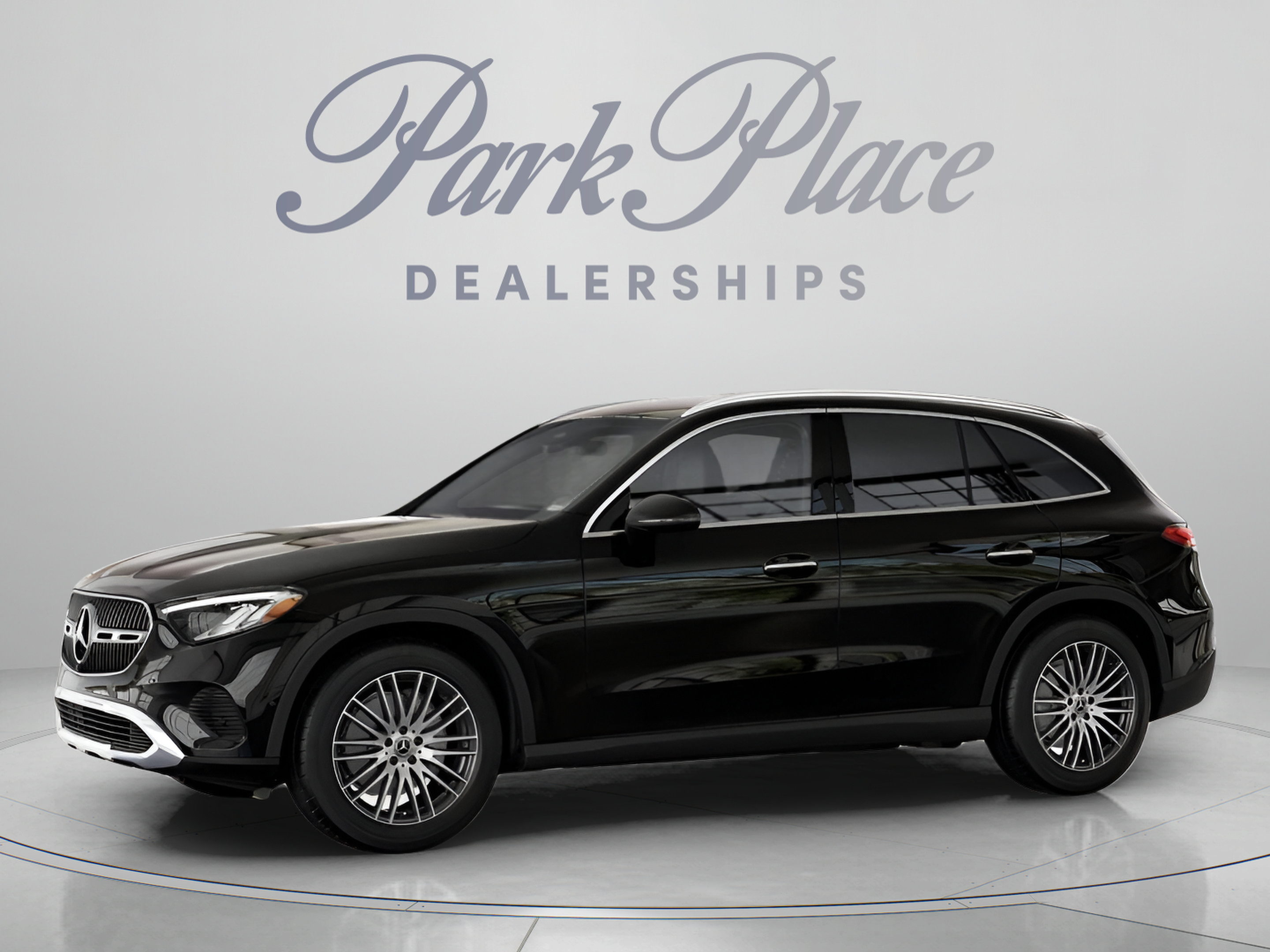 Used 2026 Mercedes-Benz GLC 300 image 3