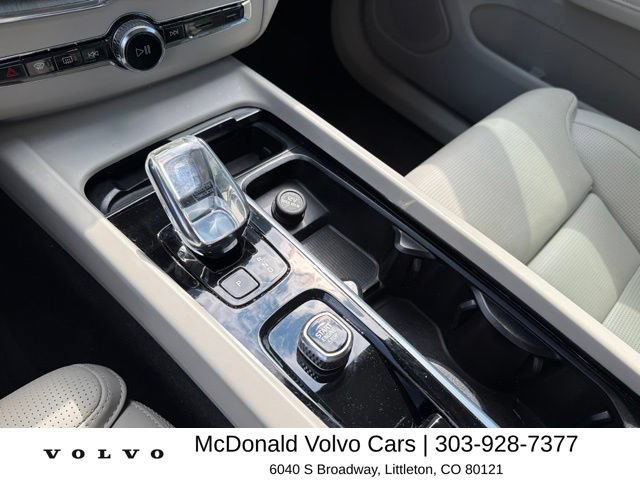 Used 2023 Volvo XC60 B5 Ultimate w/ Climate Package AWD/4WD image 10