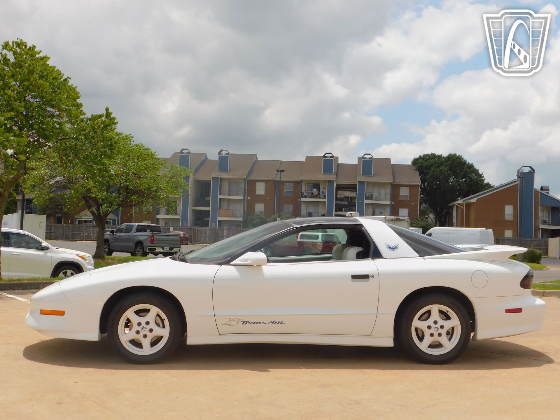 Used 1994 Pontiac Firebird Coupe image 12