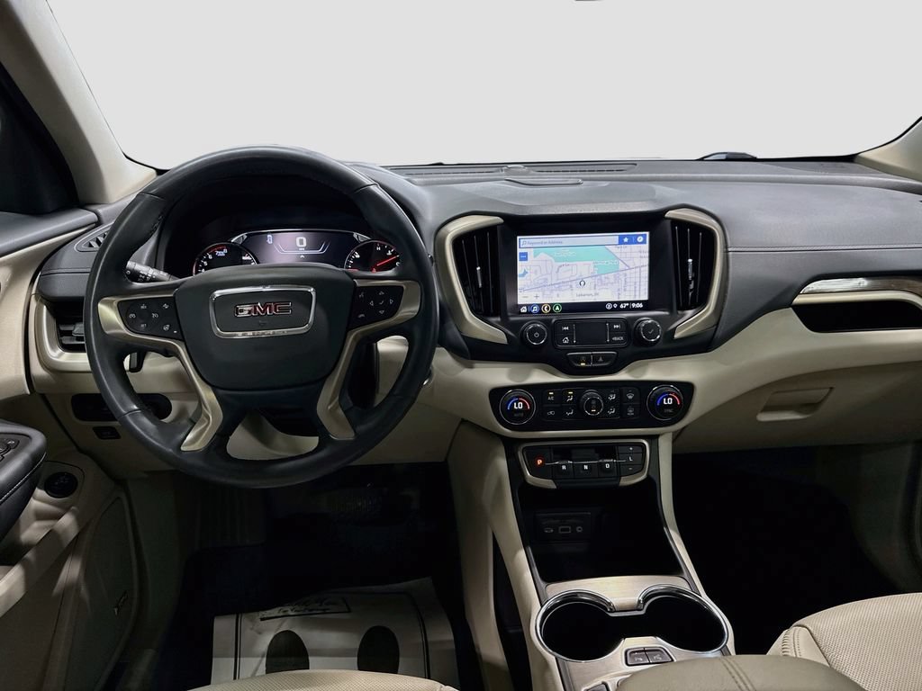 Used 2024 GMC Terrain Denali w/ Denali Premium Package AWD/4WD image 24