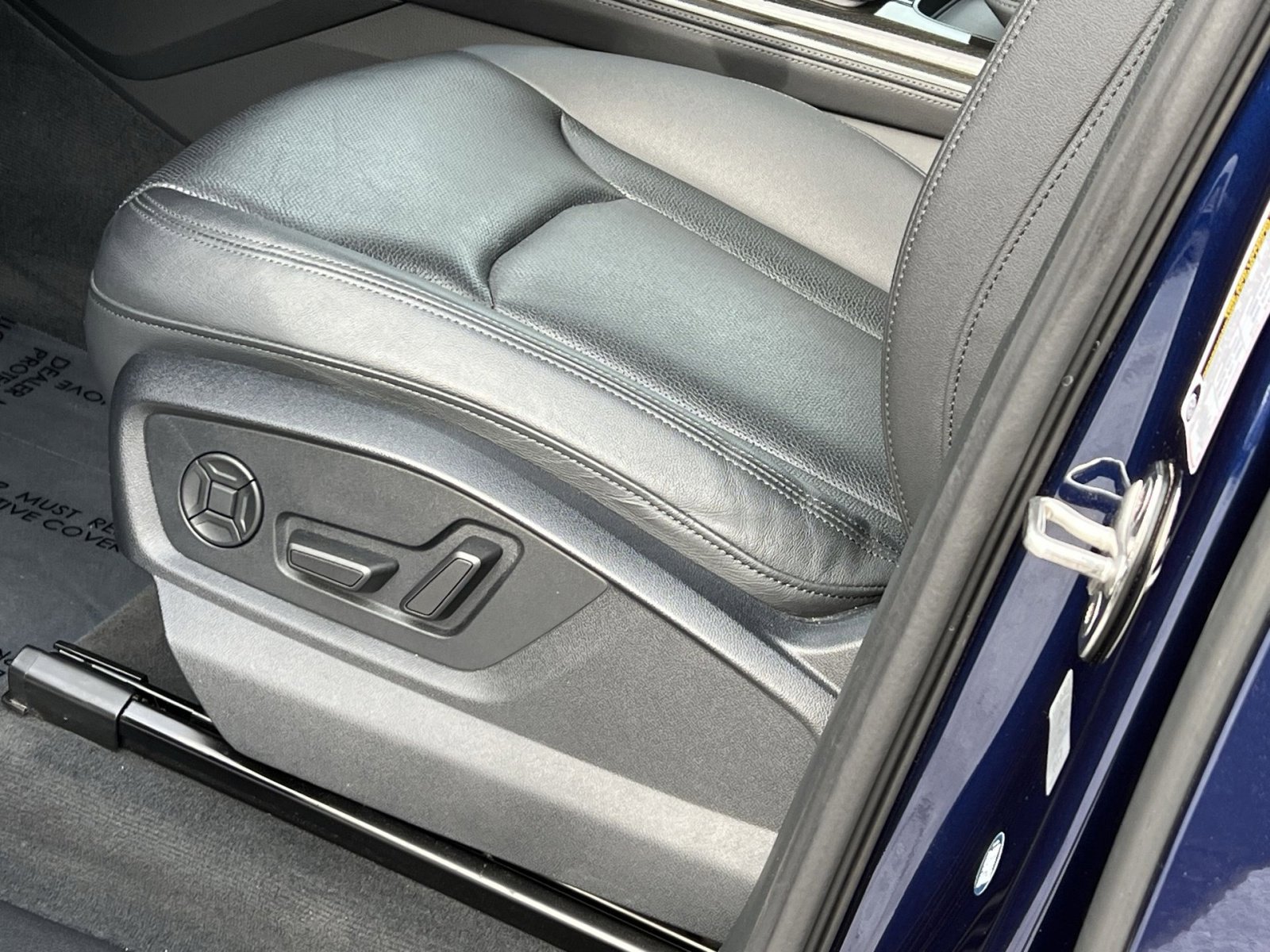 Used 2023 Audi Q7 3.0T Premium Plus image 12