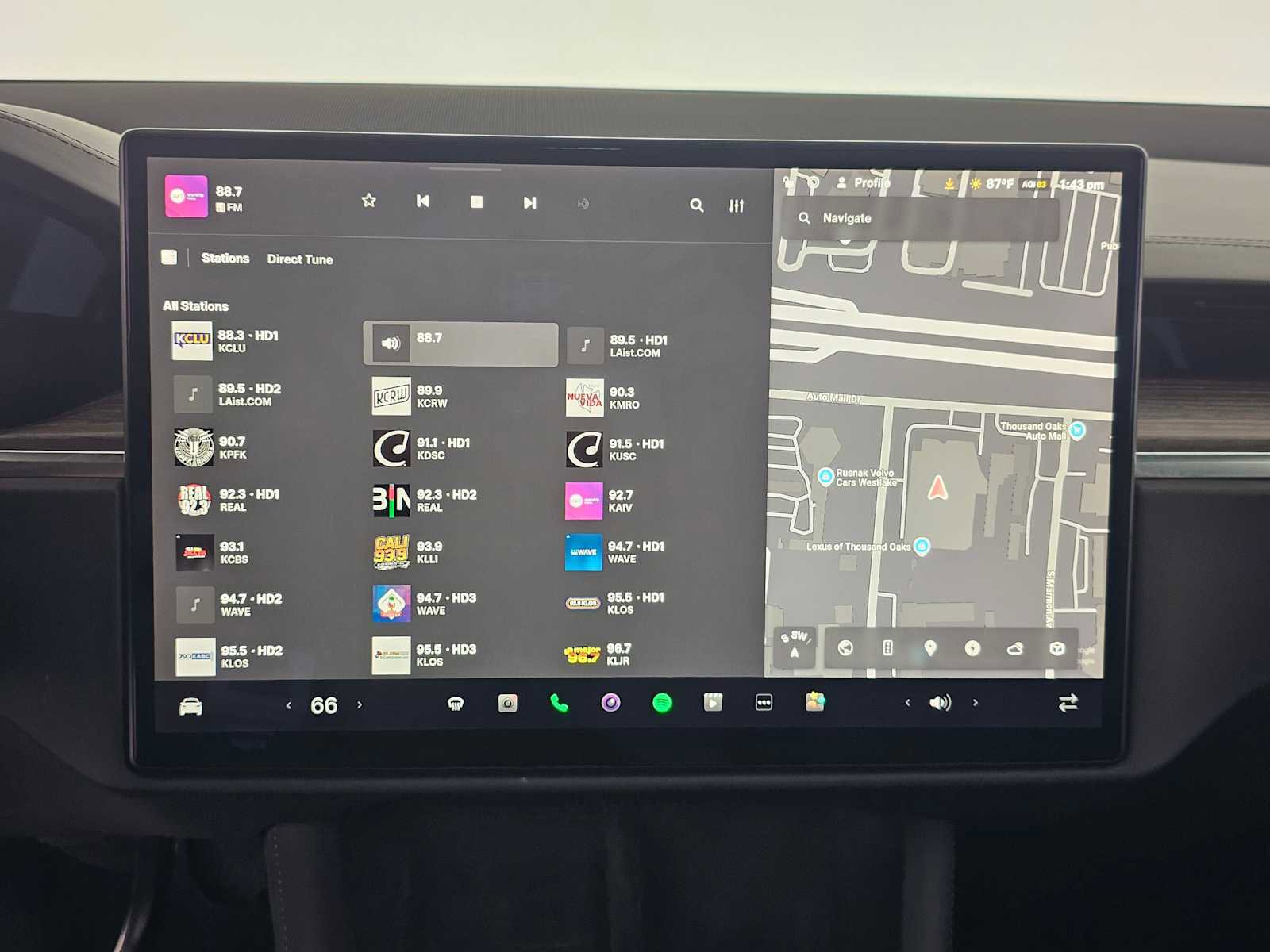 Used 2022 Tesla Model X image 26