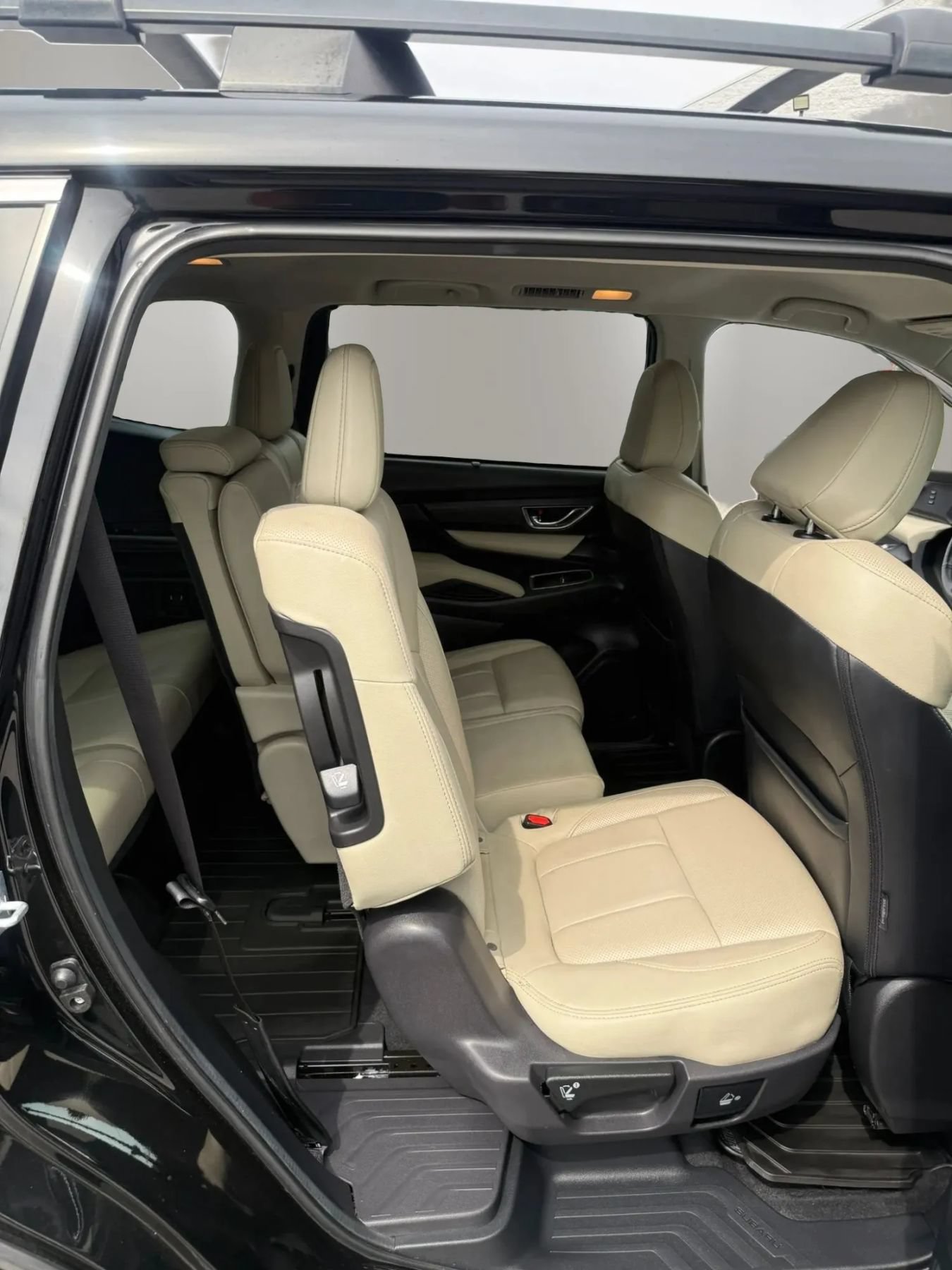 Used 2023 Subaru Ascent Limited AWD/4WD image 43