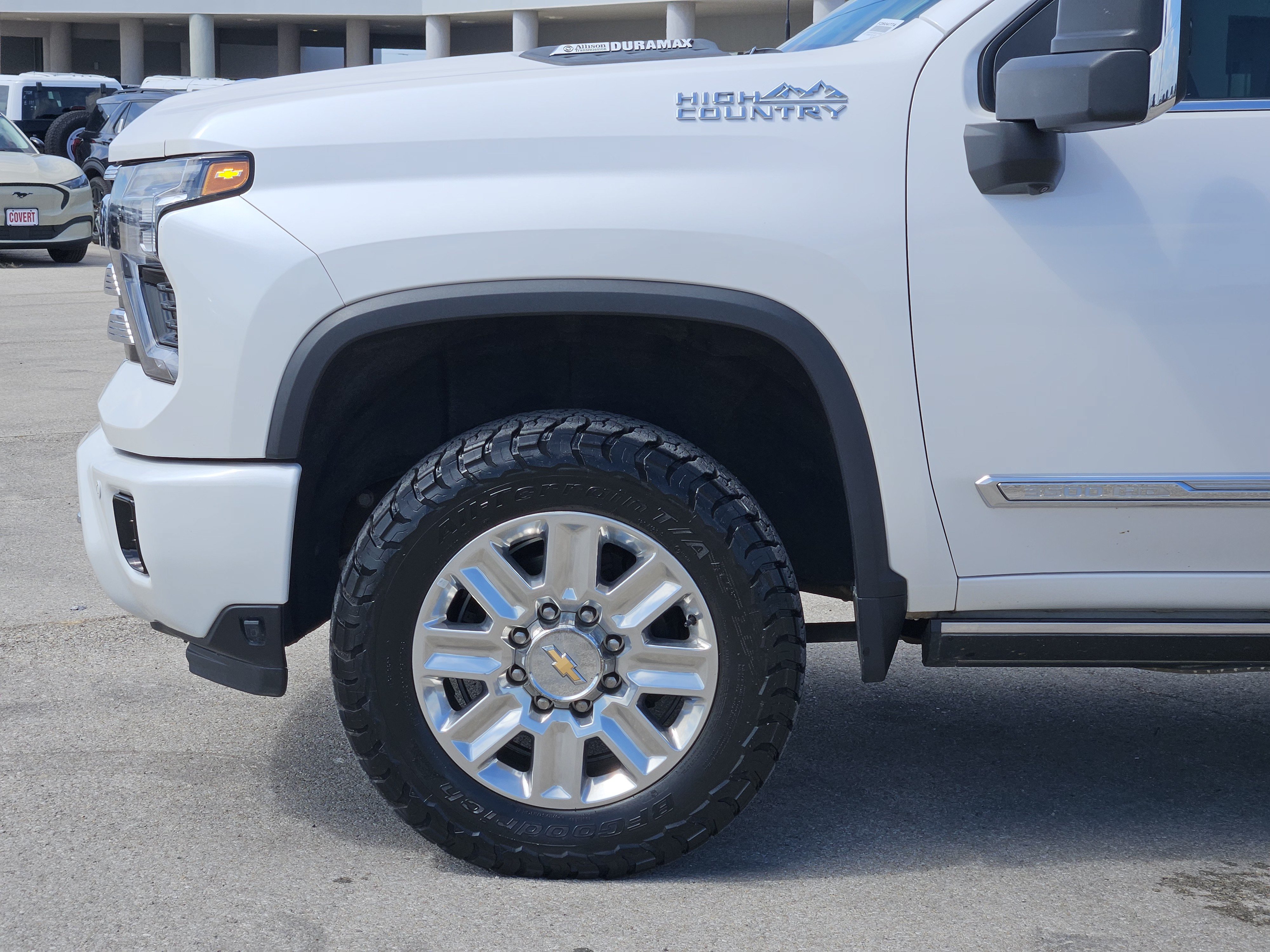 Used 2024 Chevrolet Silverado 3500 High Country w/ High Country Premium Package AWD/4WD image 9