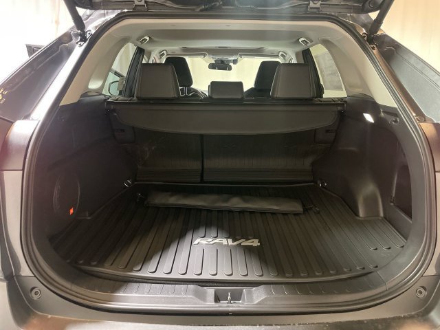 Used 2025 Toyota RAV4 XLE Premium w/ Weather Package AWD/4WD image 18