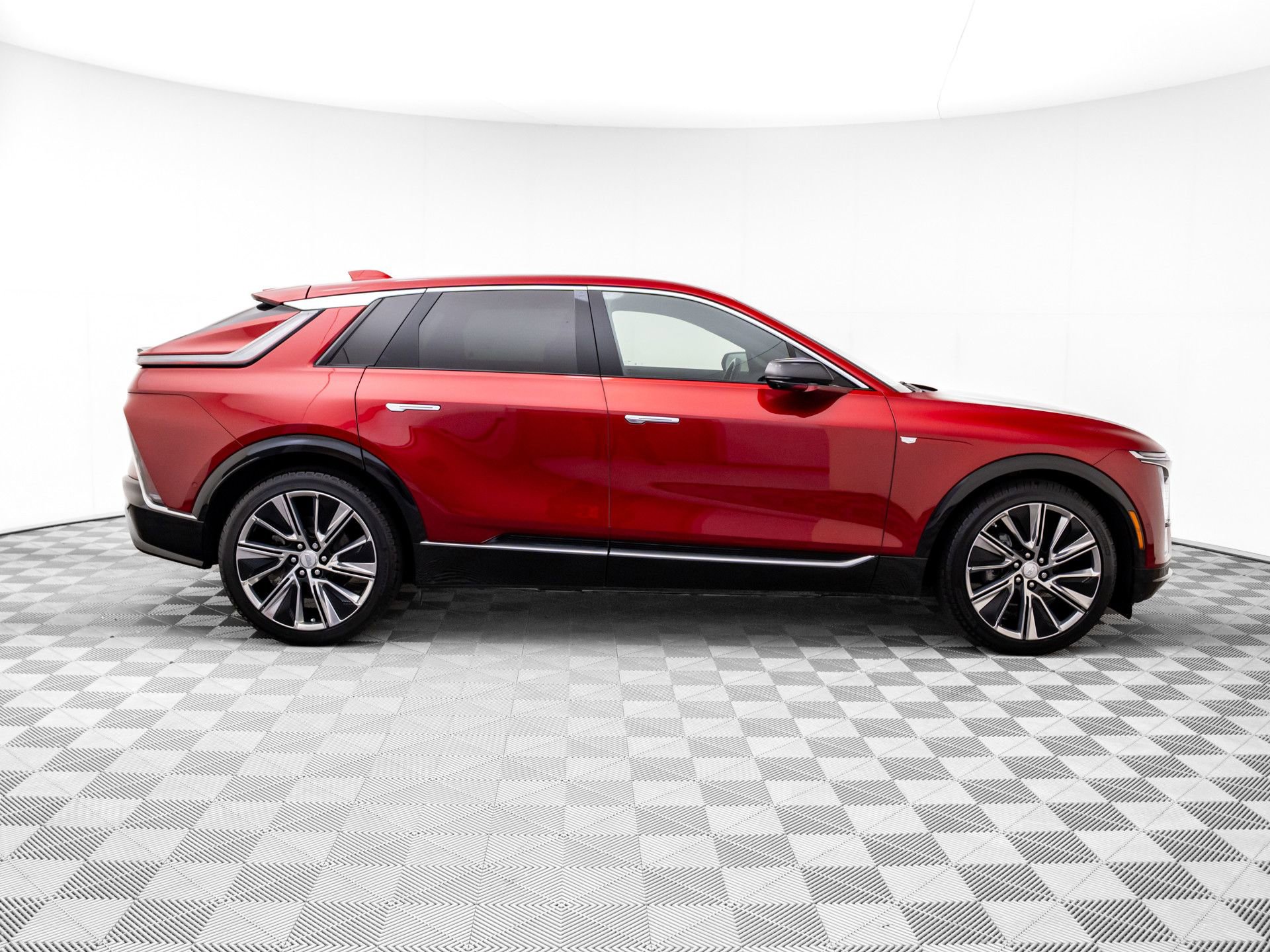 Certified 2024 Cadillac Lyriq Luxury w/ LPO, Floor Liner Package image 8