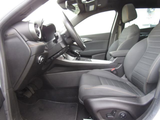 Used 2024 Alfa Romeo Tonale Ti AWD/4WD image 9