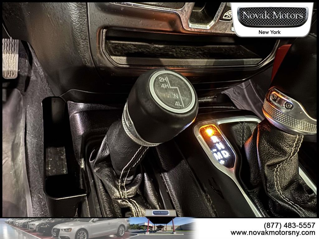 Used 2020 Jeep Wrangler Unlimited Sahara image 23