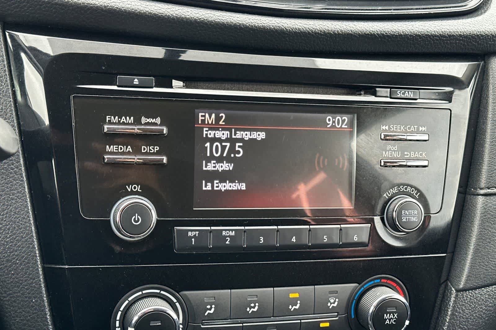 Used 2017 Nissan Rogue S FWD image 20
