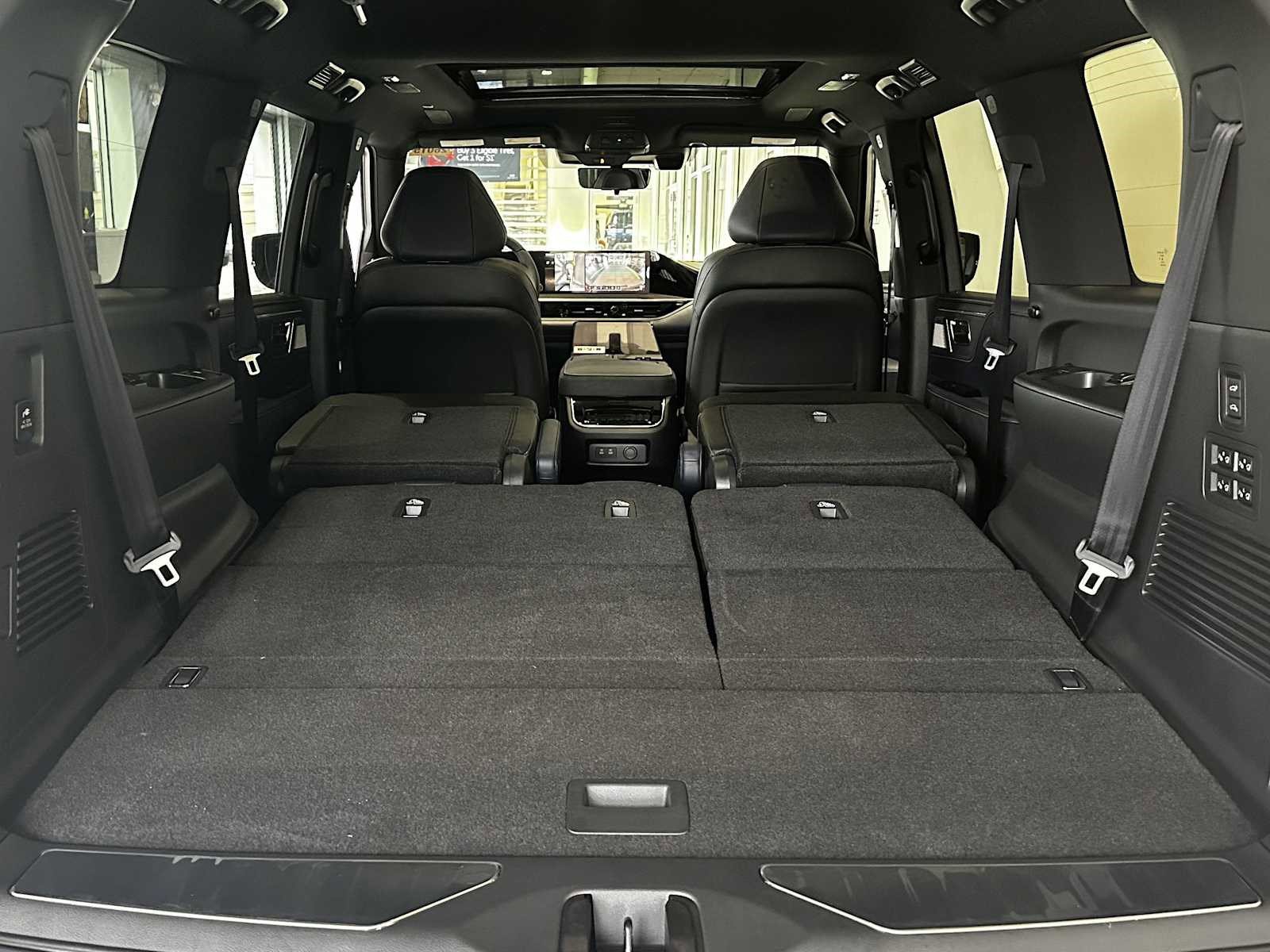 New 2026 INFINITI QX80 4WD w/ Sport Exterior Package image 8