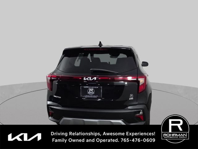 Used 2024 Kia Seltos LX AWD/4WD image 9
