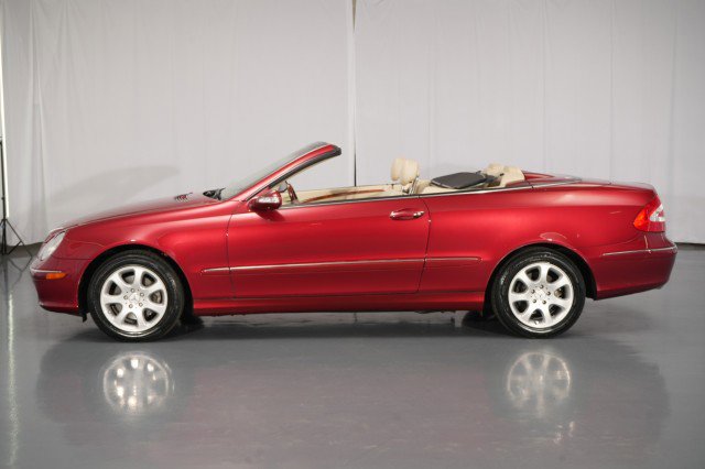 Used 2004 Mercedes-Benz CLK 320 Cabriolet image 3
