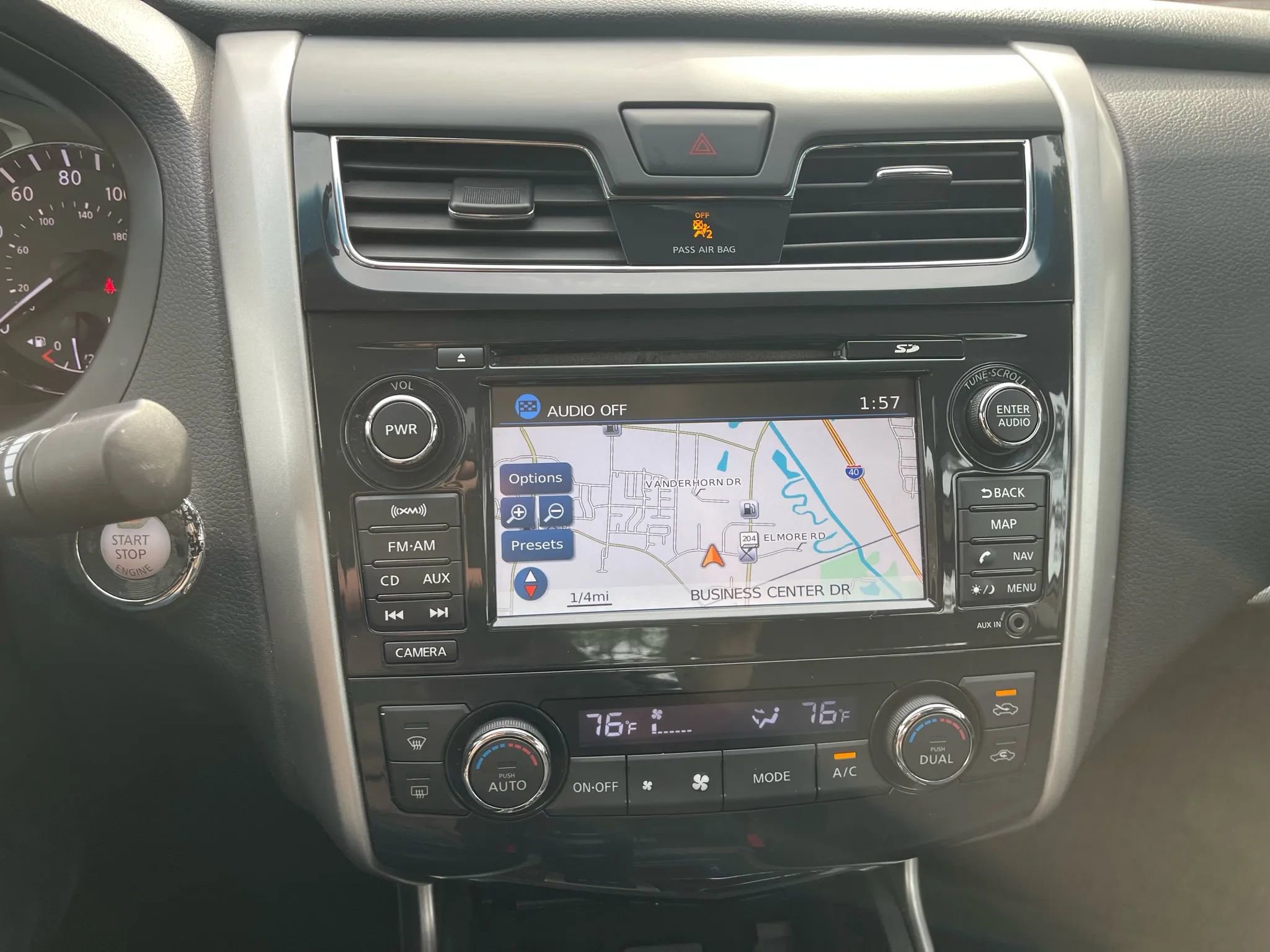 Used 2013 Nissan Altima 2.5 SL w/ Technology Pkg image 18