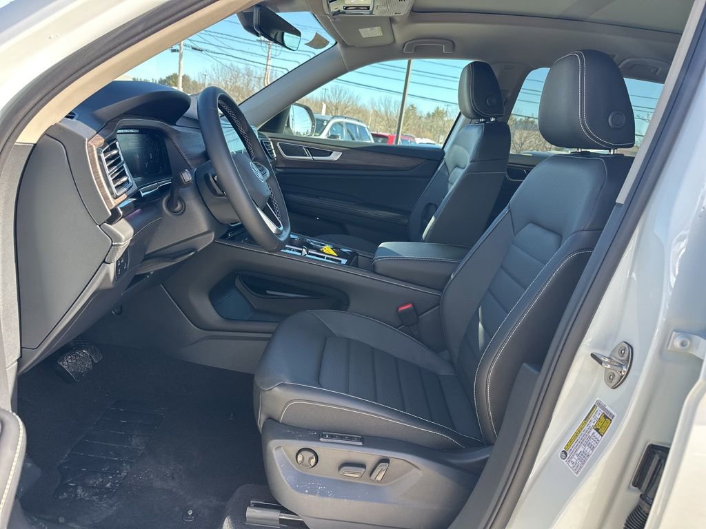 New 2026 Volkswagen Atlas SEL image 9