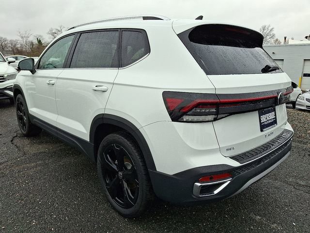 New 2026 Volkswagen Taos SEL image 3