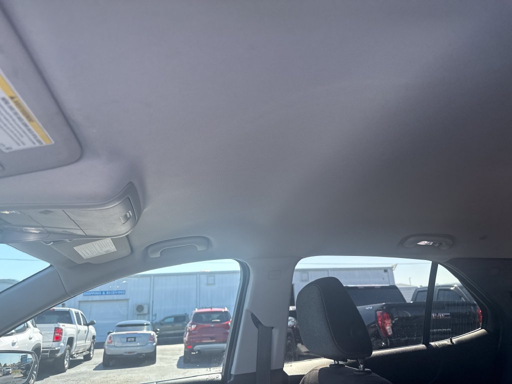 Used 2024 Chevrolet Equinox LT FWD image 29