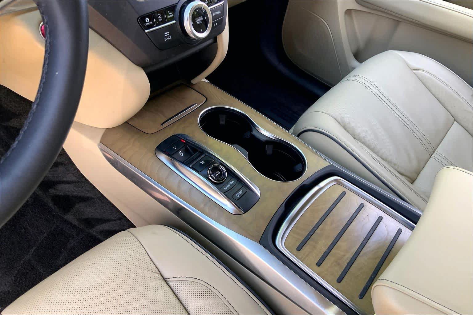 Used 2019 Acura MDX FWD w/ Advance Package image 17