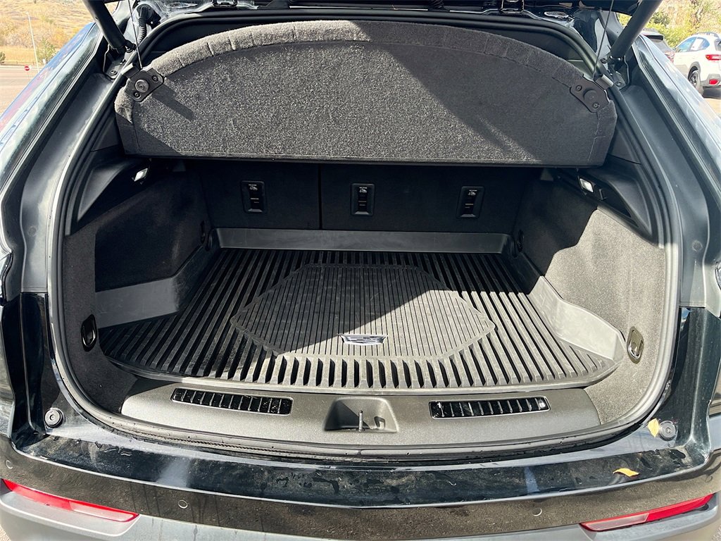 Used 2023 Cadillac XT4 Sport image 25