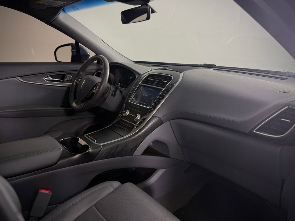 Used 2019 Lincoln Nautilus Reserve image 16
