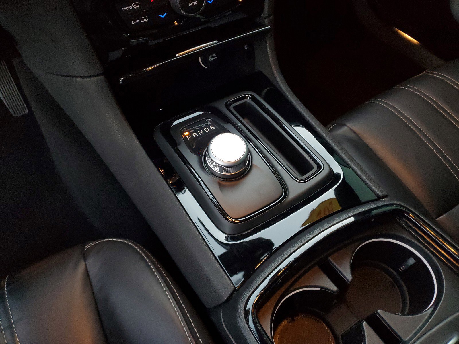 Certified 2020 Chrysler 300 S image 25