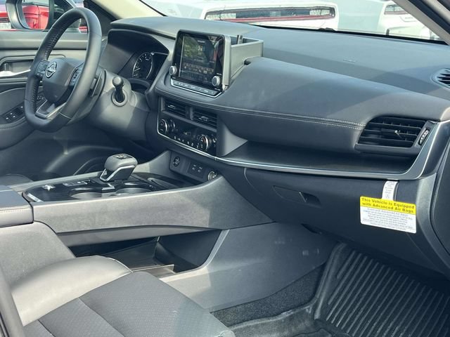 Used 2026 Nissan Rogue Dark Armor FWD image 26