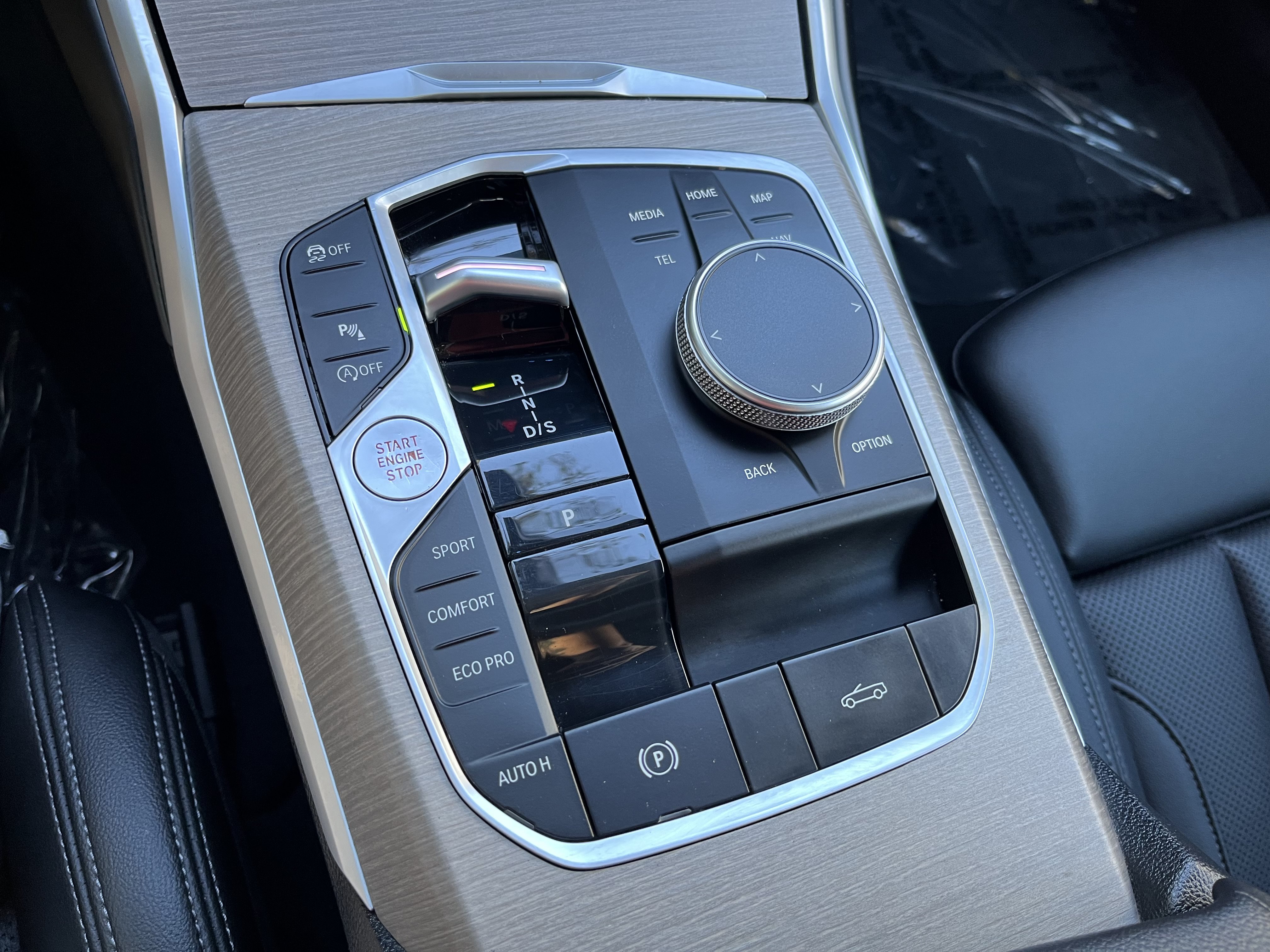 Used 2025 BMW 430i Convertible w/ Premium Package RWD image 25