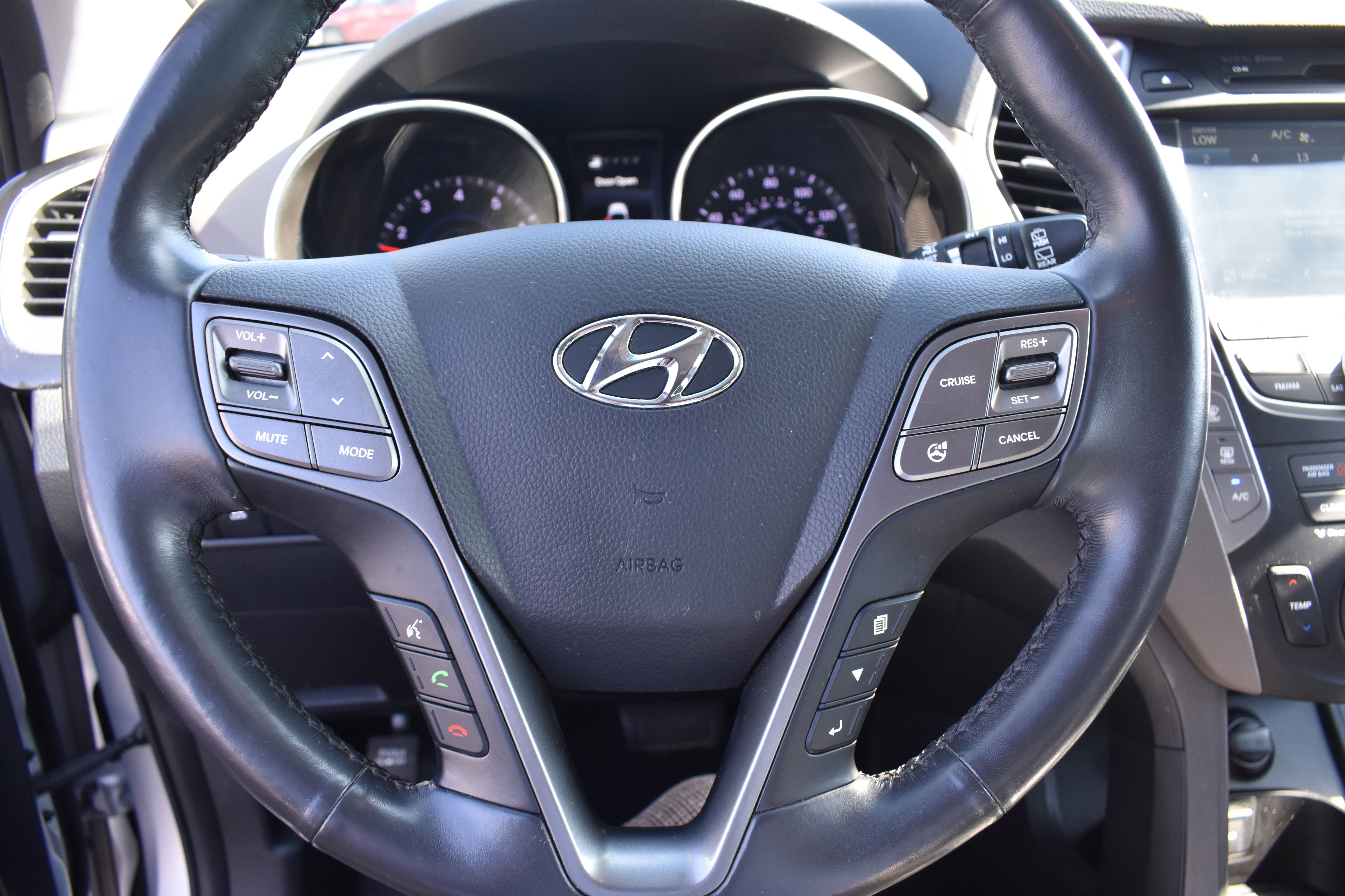 Used 2016 Hyundai Santa Fe Limited w/ Option Group 04 image 14