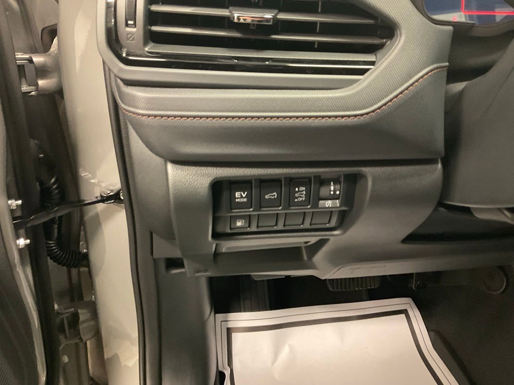 New 2025 Subaru Forester Touring image 13