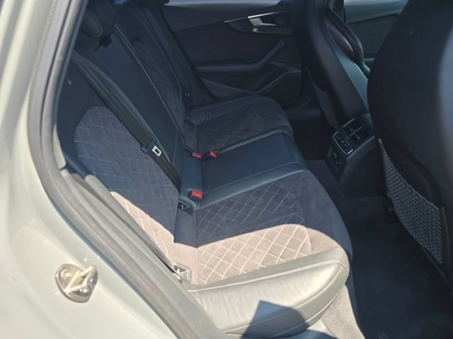 Used 2019 Audi S4 Premium Plus w/ Premium Plus Package AWD/4WD image 36