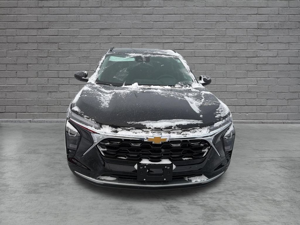 New 2026 Chevrolet Trax LT w/ Driver Confidence Package FWD image 4