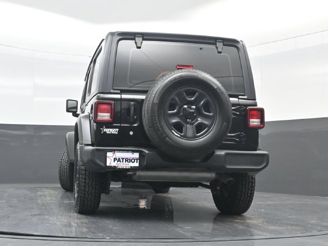 Used 2019 Jeep Wrangler Unlimited Sport AWD/4WD image 39